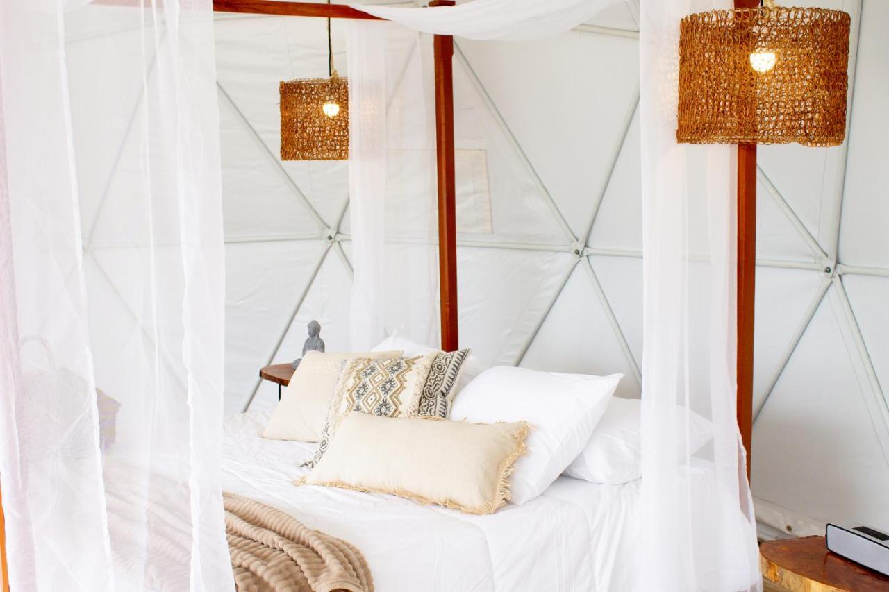 Orange Glamping Villa กิมบายา ภายนอก รูปภาพ