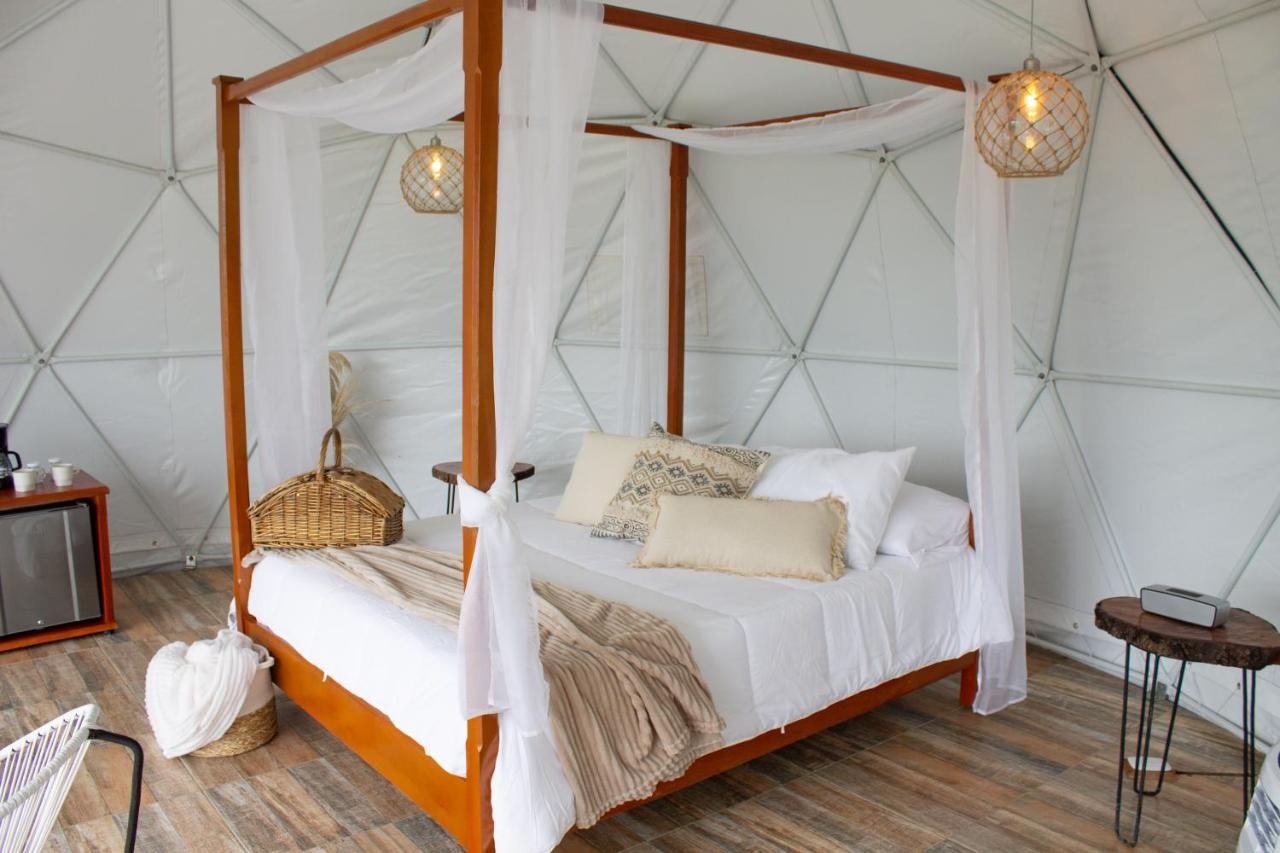 Orange Glamping Villa กิมบายา ภายนอก รูปภาพ