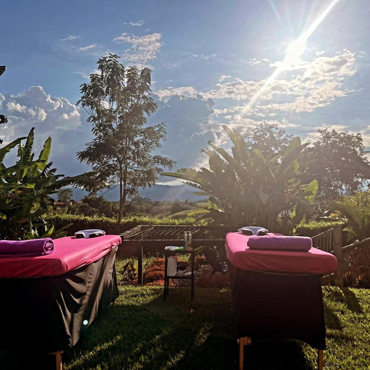Orange Glamping Villa กิมบายา ภายนอก รูปภาพ
