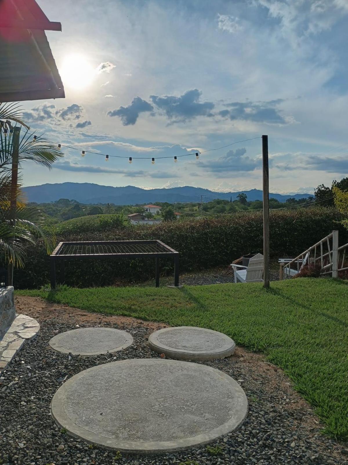 Orange Glamping Villa กิมบายา ภายนอก รูปภาพ